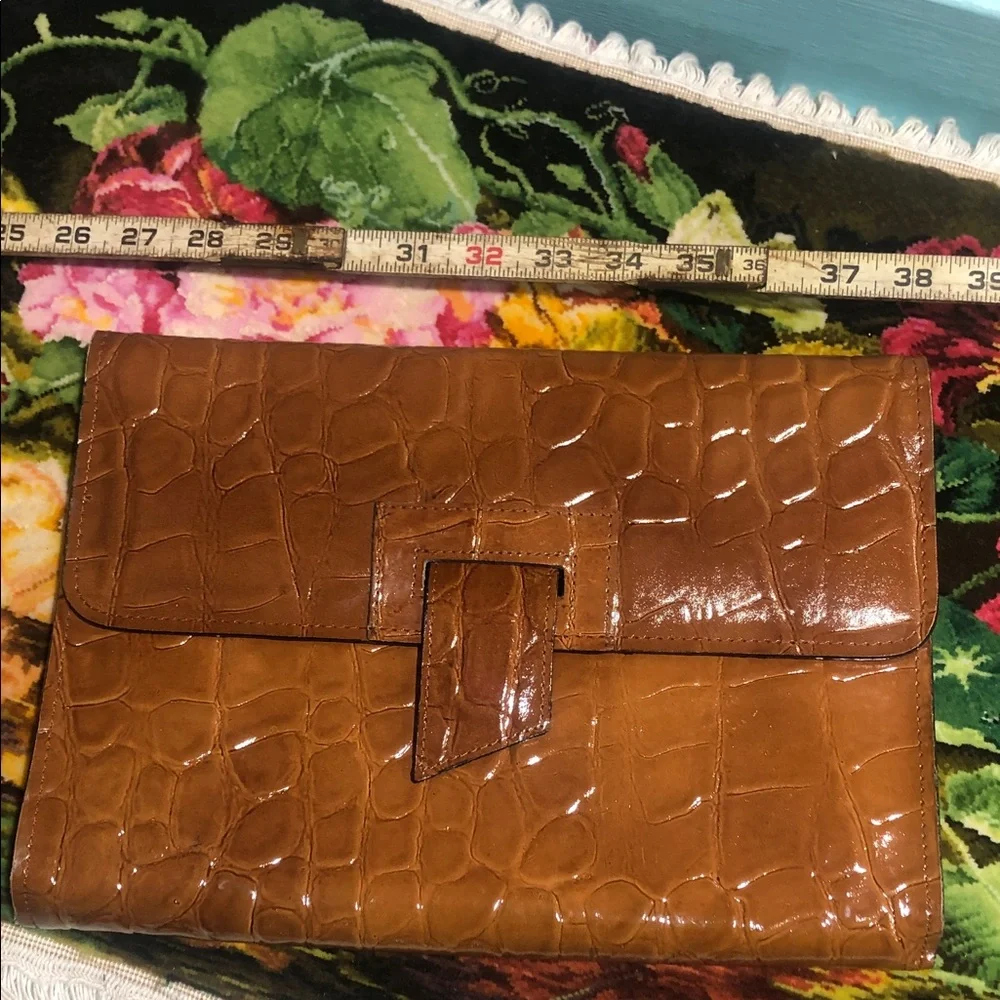 Vintage Brown Crocodile Embossed Clutch - Picture 2 of 10